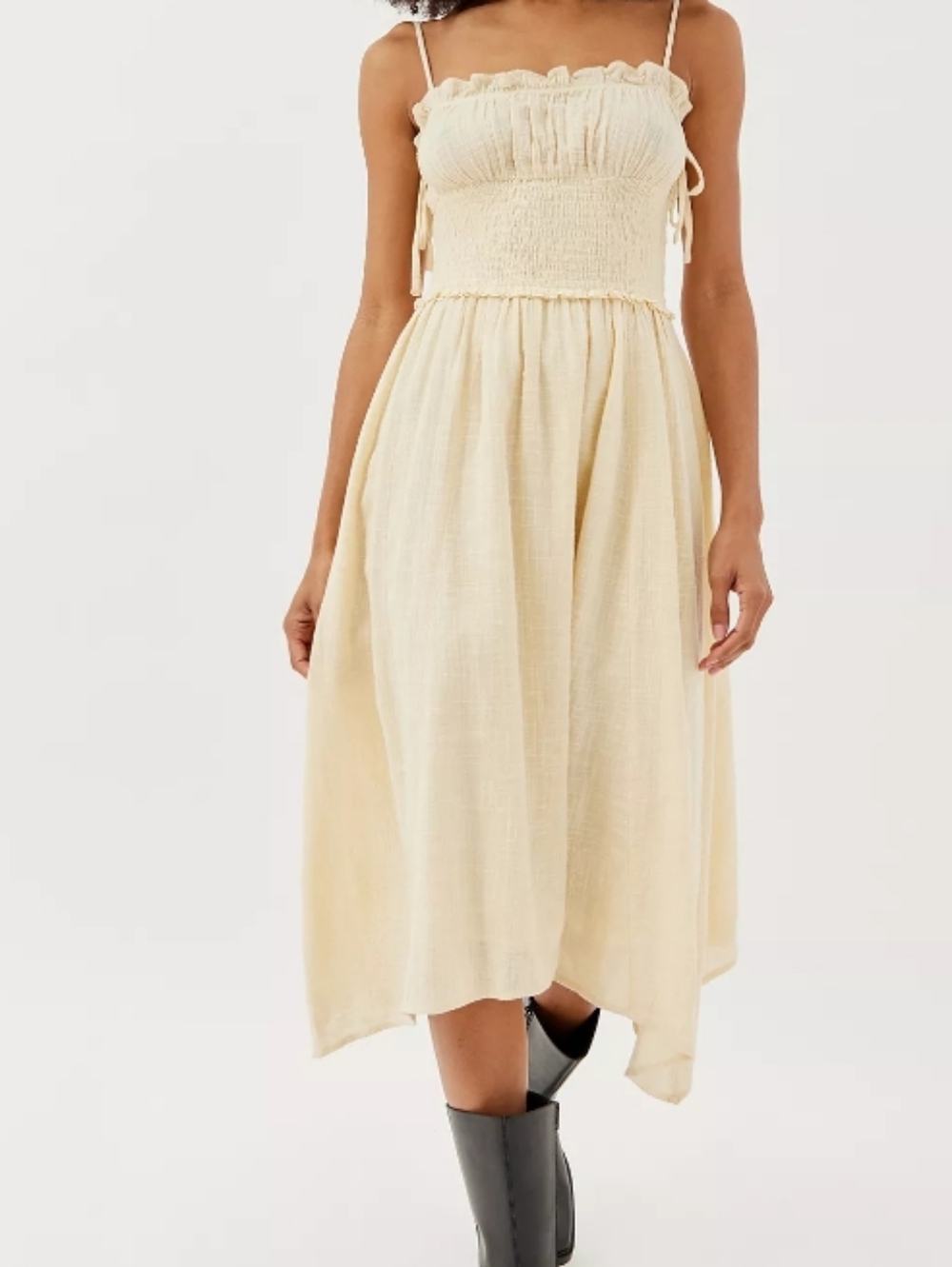 Urban Outfitters Robe Midi Gauzey Douro Dress